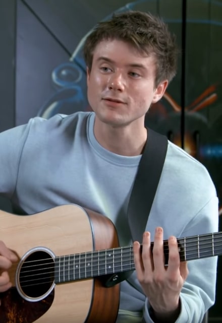 Alec Benjamin How It Feels To Be Replaced acordes